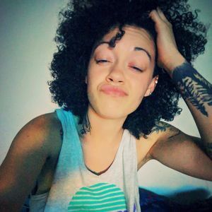 Meet your Posher, Fallon